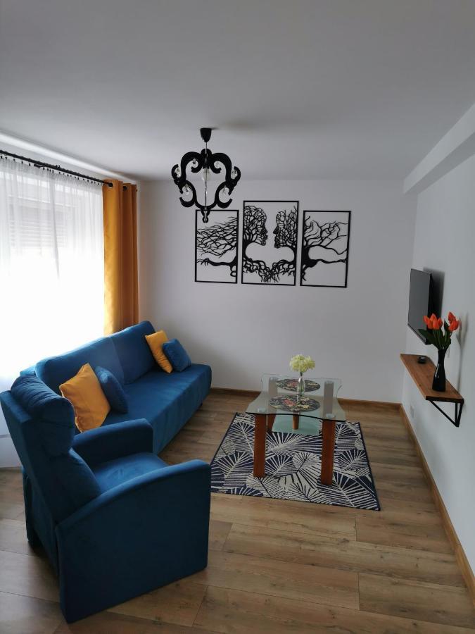 Under The Hill 1 Apartment Bad Muskau Bagian luar foto
